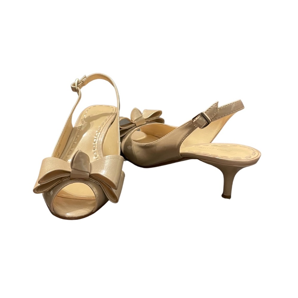 Enzo Angiolini Tan Patent Leather Heels